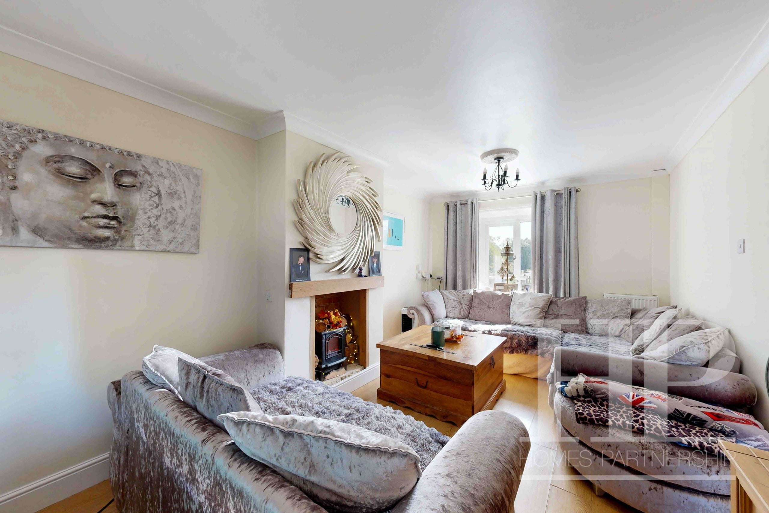 House Peacemaker Close in Crawley