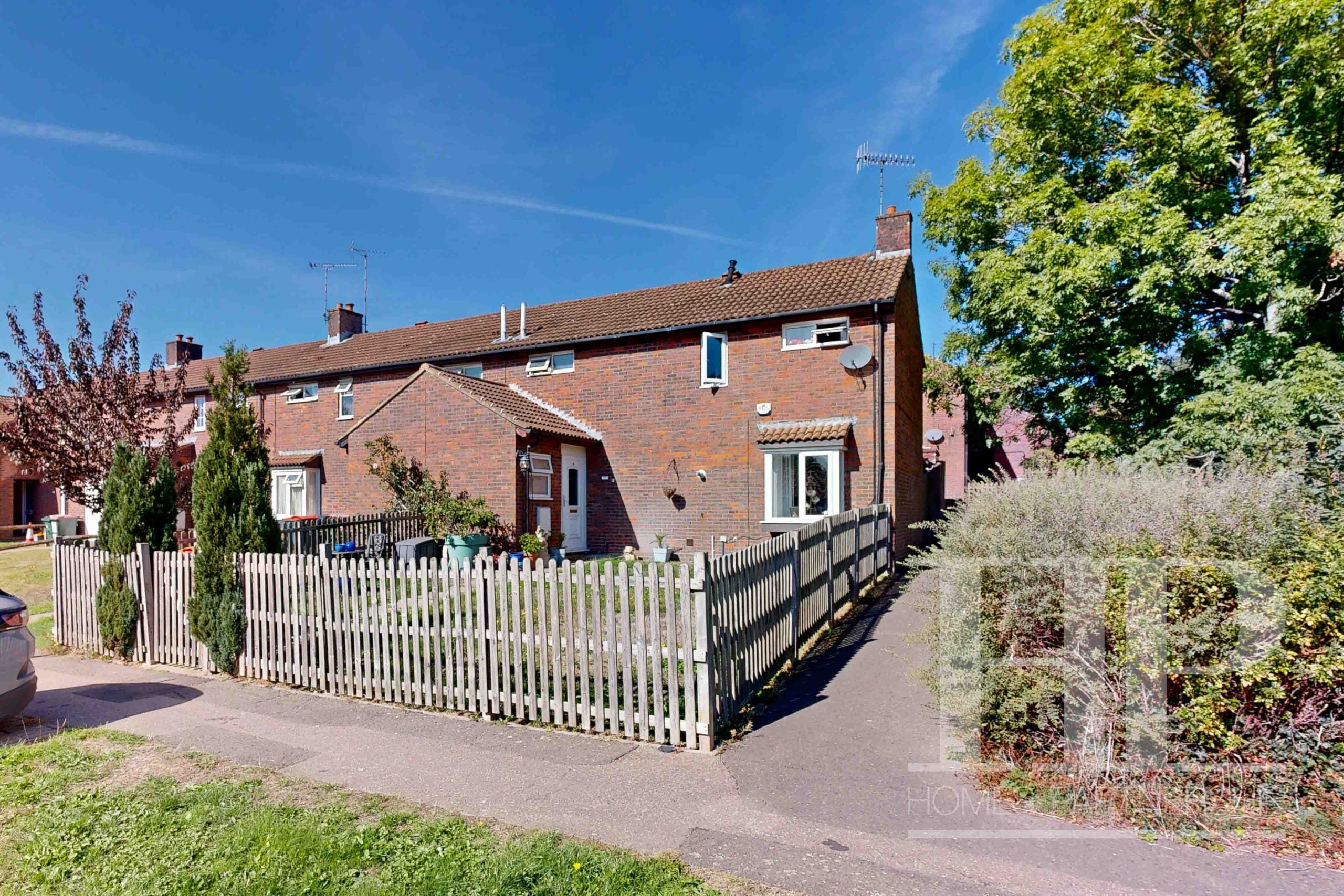 House Peacemaker Close in Crawley