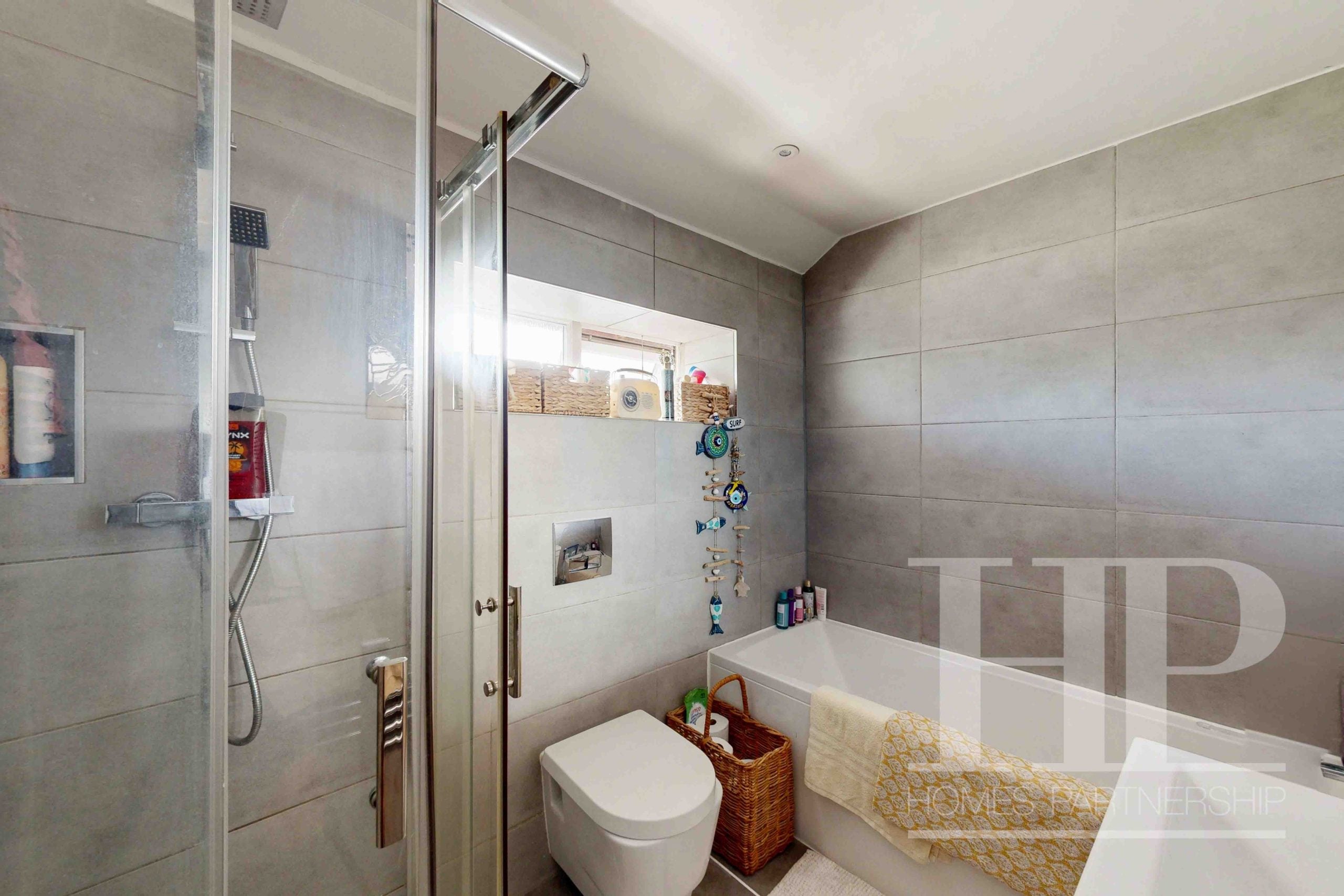 House Peacemaker Close in Crawley