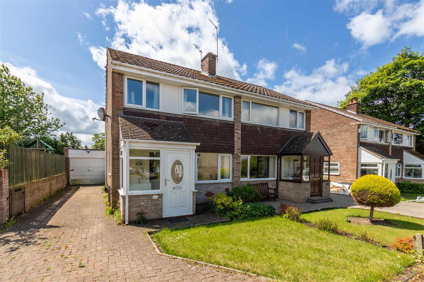 House Benfield Close in Consett