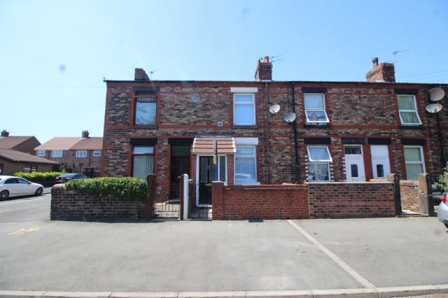House Dorothy Street in St Helens