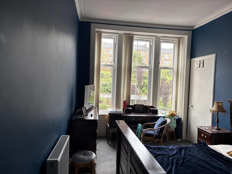 Room Cumming Drive in Glasgow