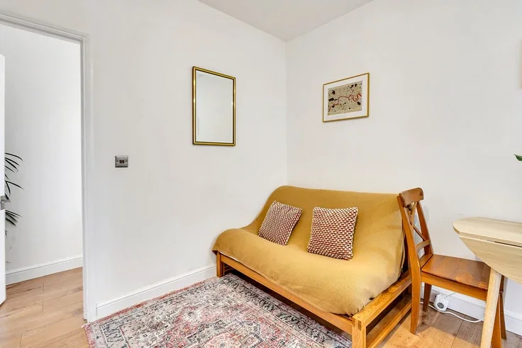 Flat Southey Road in Greater London