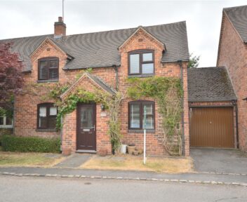 House Severn Close in East Staffordshire