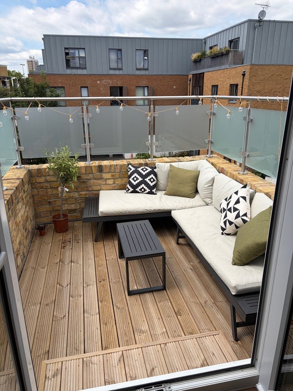 Room Astbury Road in Greater London