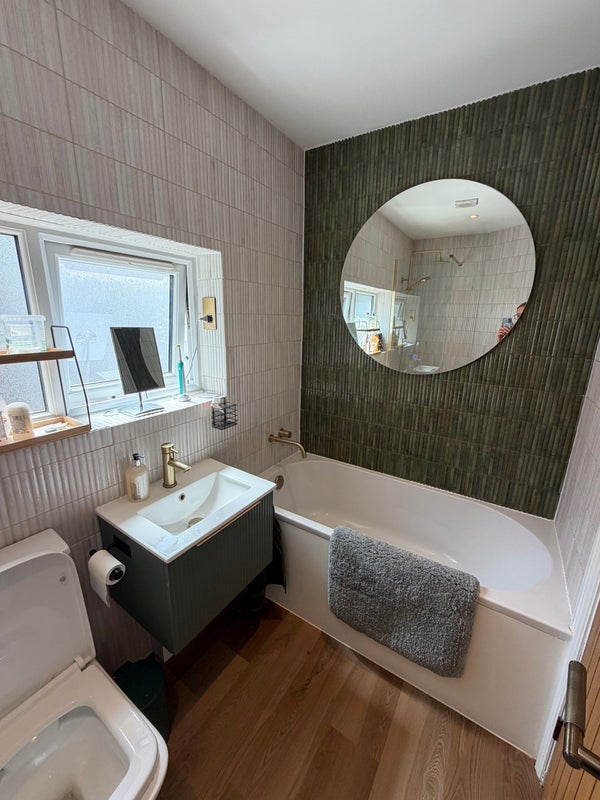 Room Astbury Road in Greater London