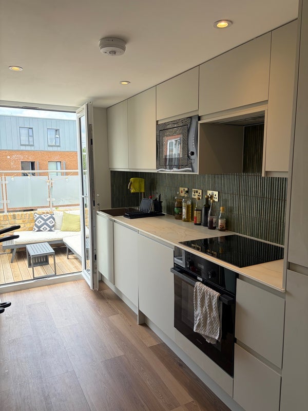 Room Astbury Road in Greater London