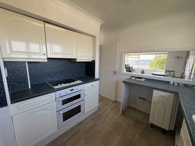 Flat Daylesford Close in Poole