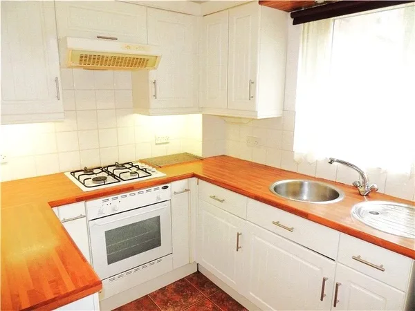 Flat Saint Luke's Close in London
