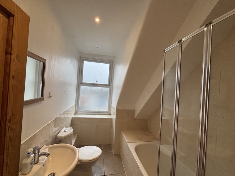 Room Woolwich Road in Greater London