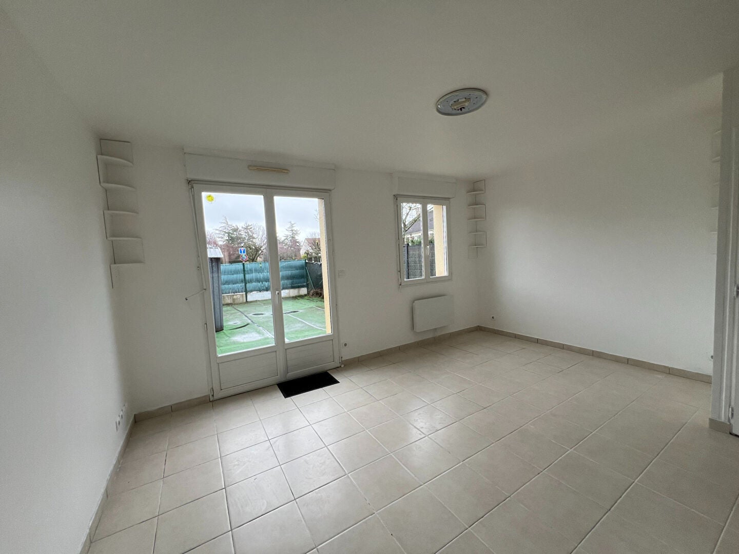 Flat Rue de la Grenouillère in Le Perray-en-Yvelines