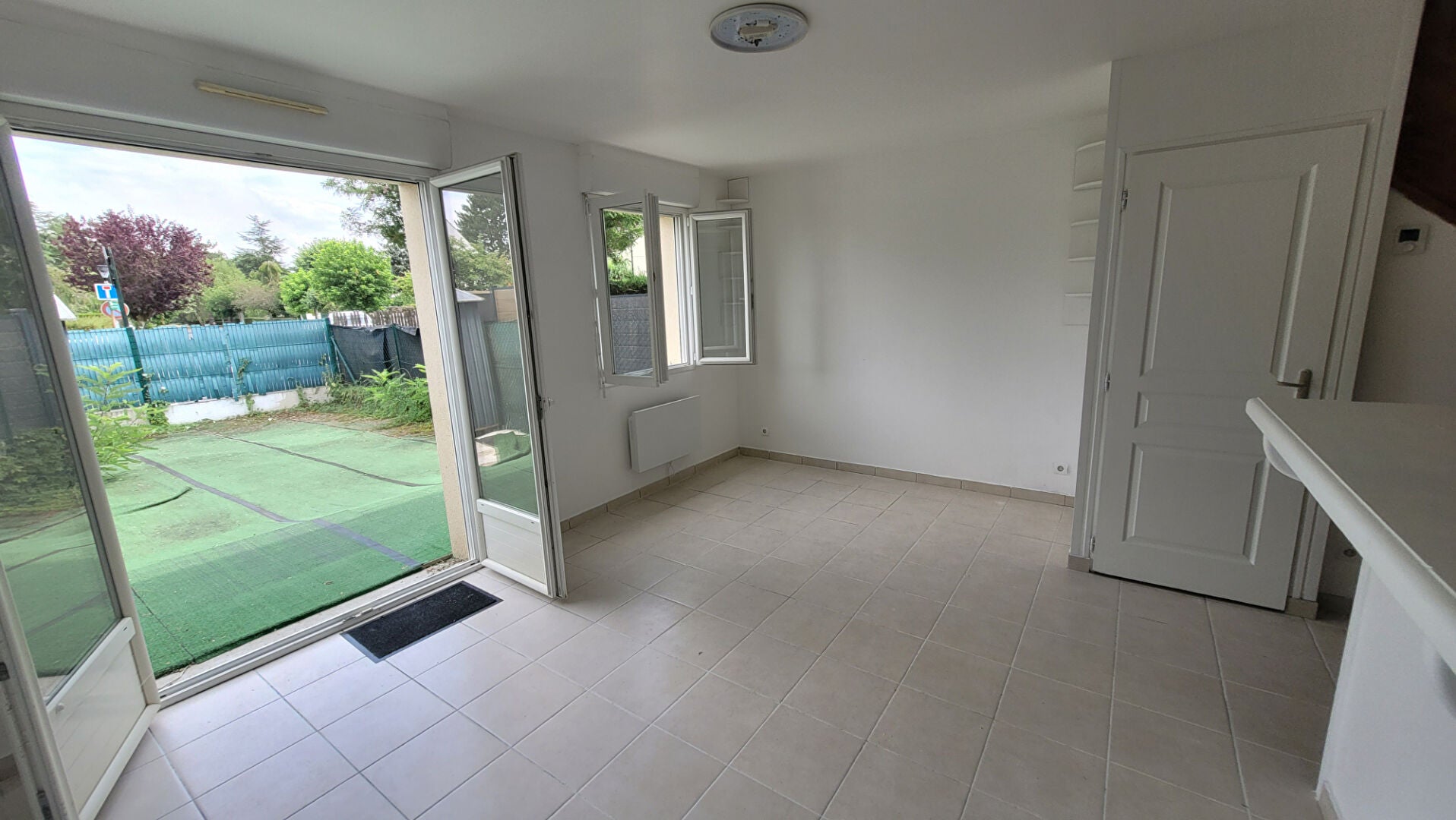 Flat Rue de la Grenouillère in Le Perray-en-Yvelines