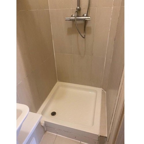 Flat Angell Road in Greater London