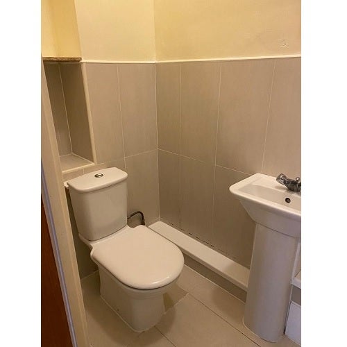 Flat Angell Road in Greater London