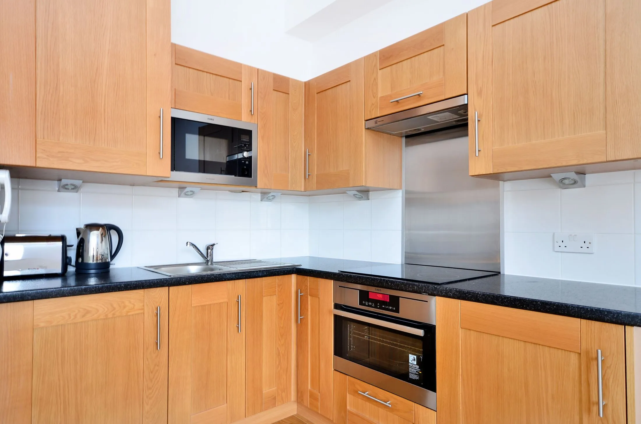 Flat Gloucester Terrace in City of Westminster
