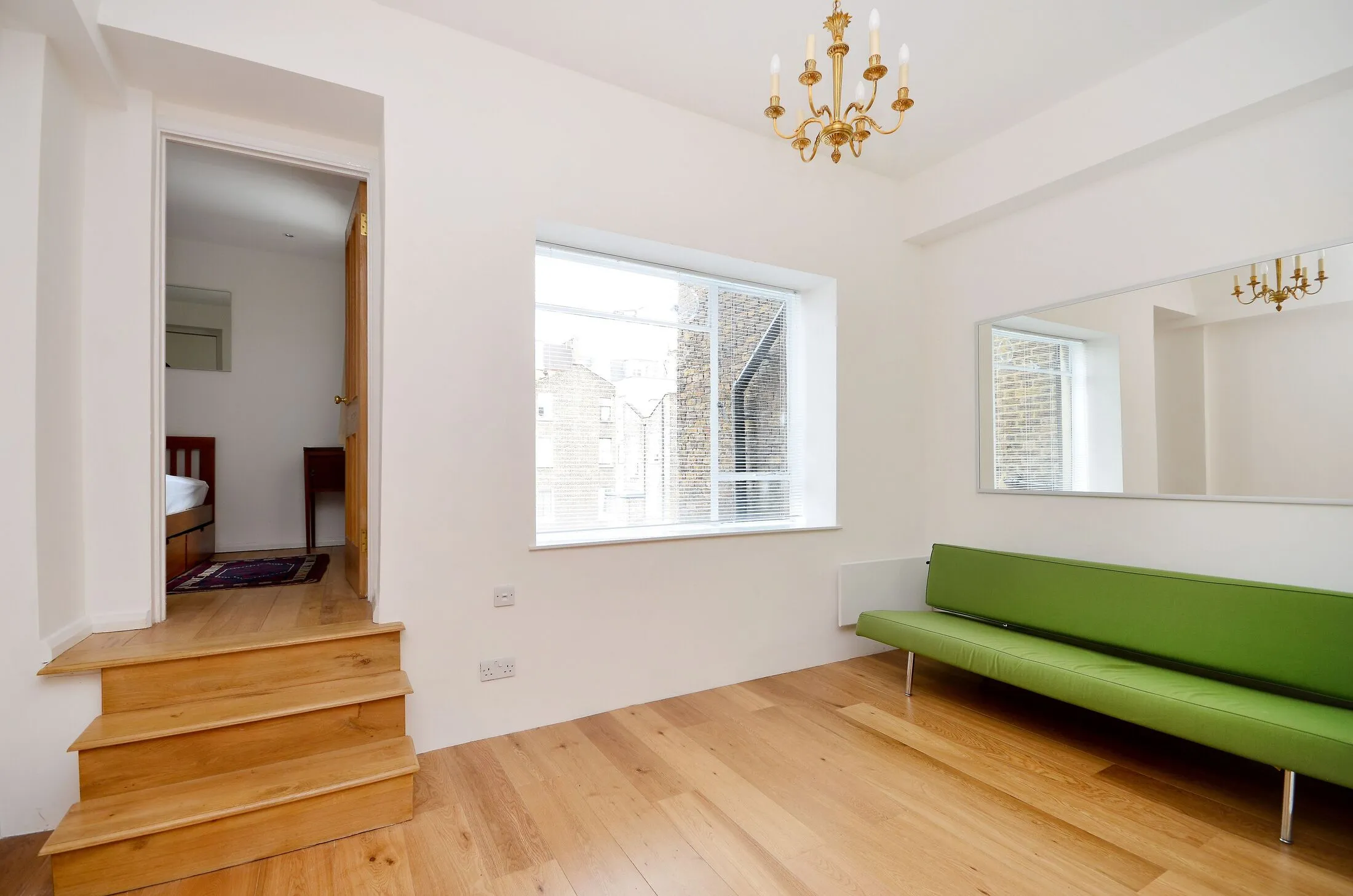 Flat Gloucester Terrace in City of Westminster