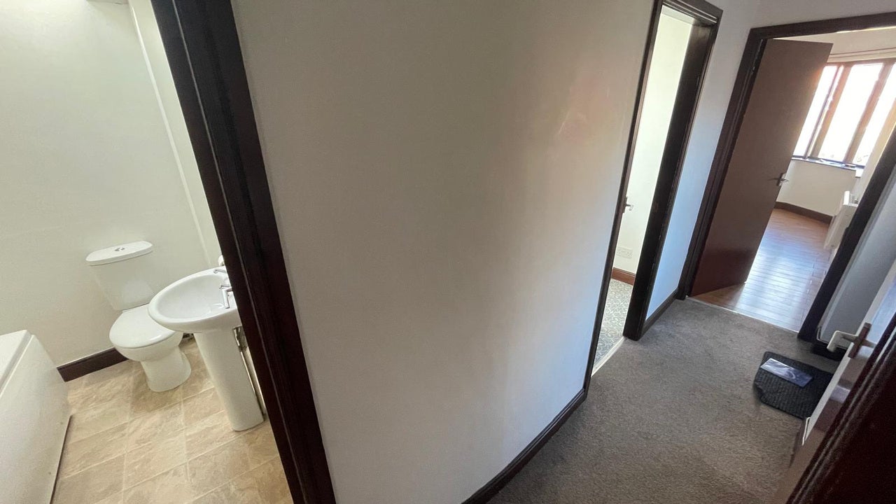 Flat Maypole Court in Wem