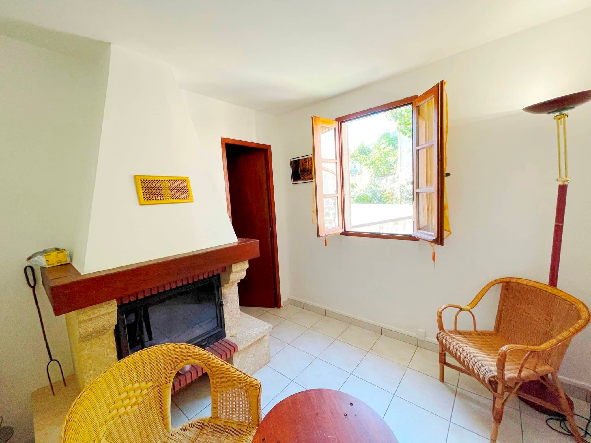 Appartement Rue Monseigneur Casanova à Corte
