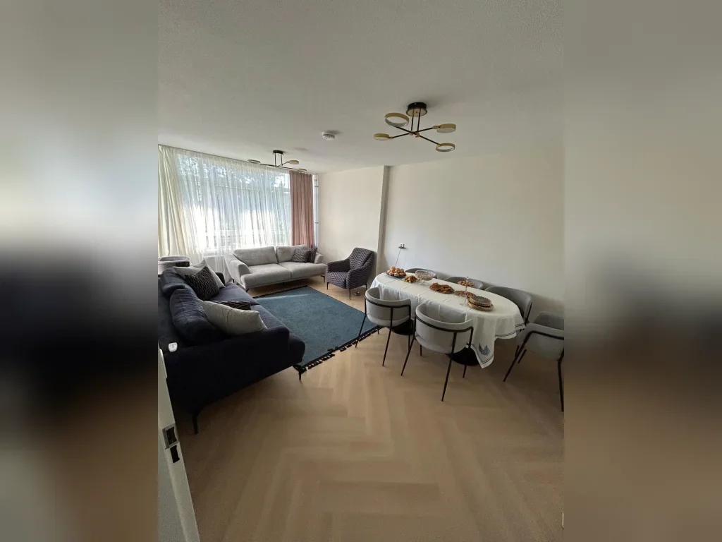 Flat Du Perronstraat in Amsterdam