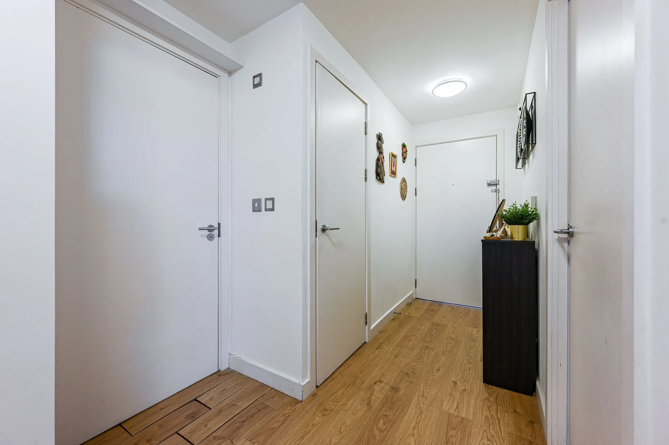 Flat Park Mews in Greater London