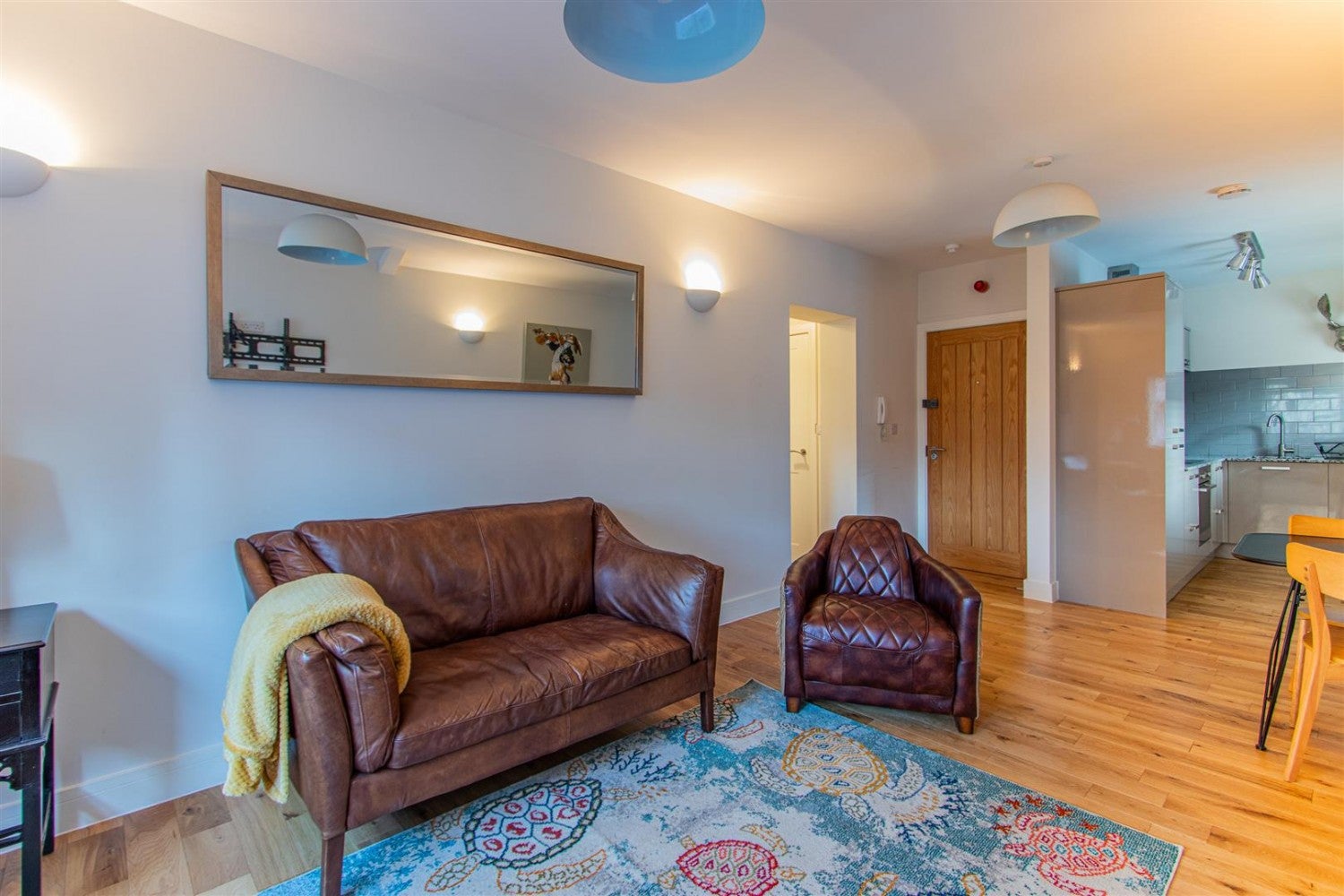 Flat Howard Terrace in Cardiff