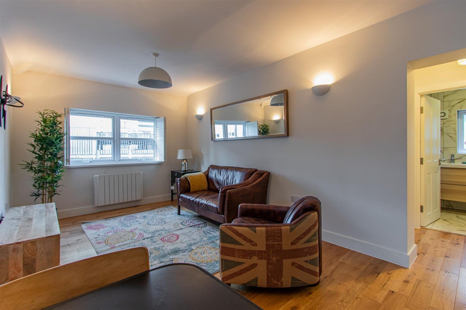 Flat Howard Terrace in Cardiff