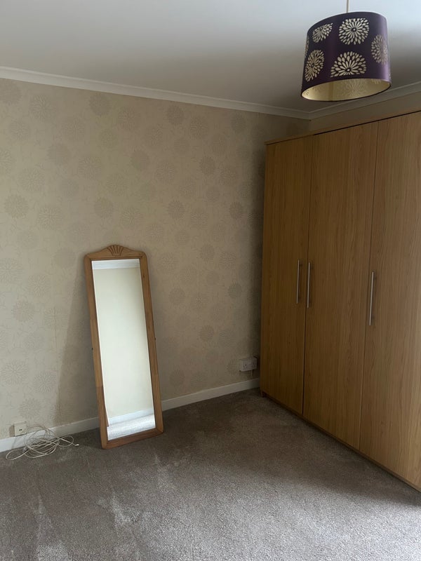 Room Oxgangs Crescent in City of Edinburgh