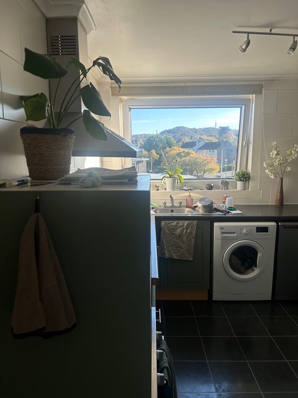 Room Oxgangs Crescent in City of Edinburgh