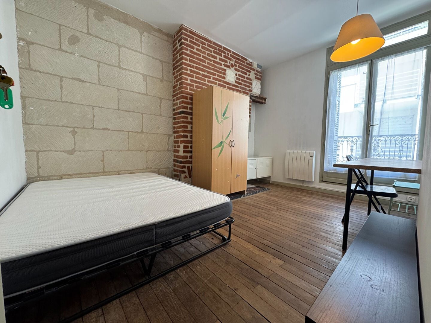 Room Rue Georges Courteline in Tours