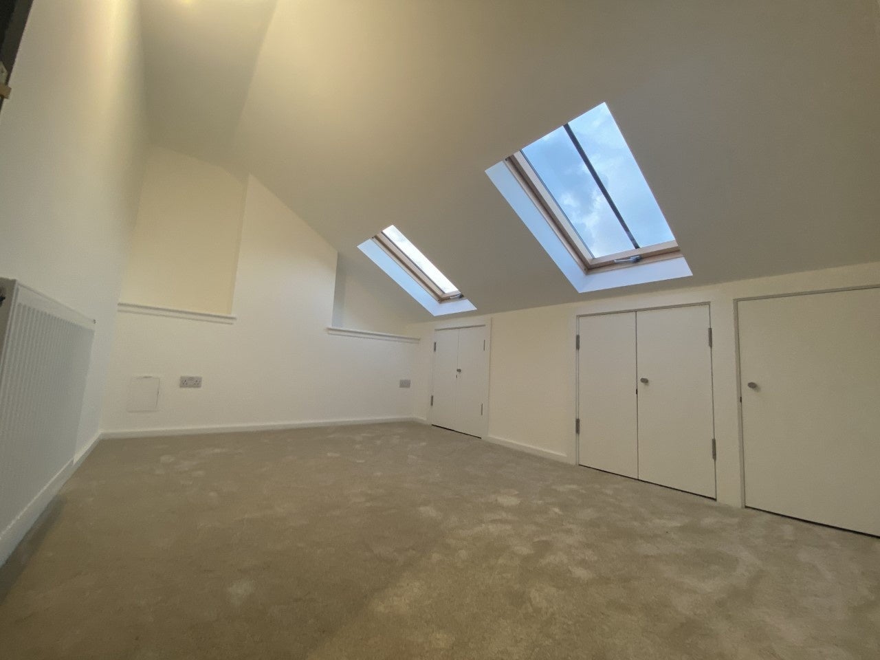 Flat Evering Road in Greater London