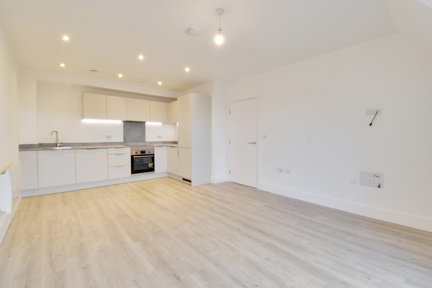 Flat St Albans Road in Watford