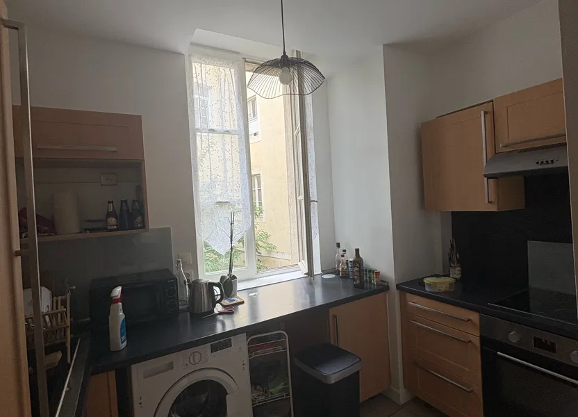 Appartement Rue des Halles à Nîmes