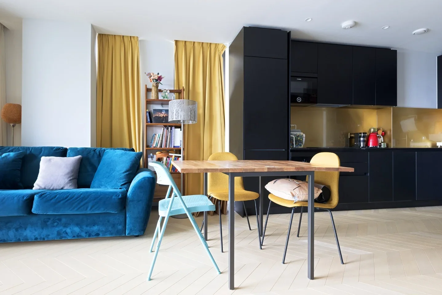 Flat Chandlers Avenue in Greater London