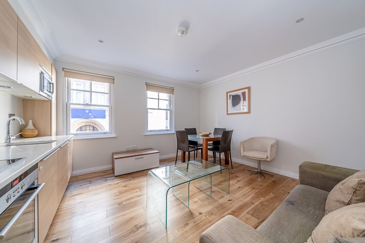 Flat Vincent Square in City of Westminster