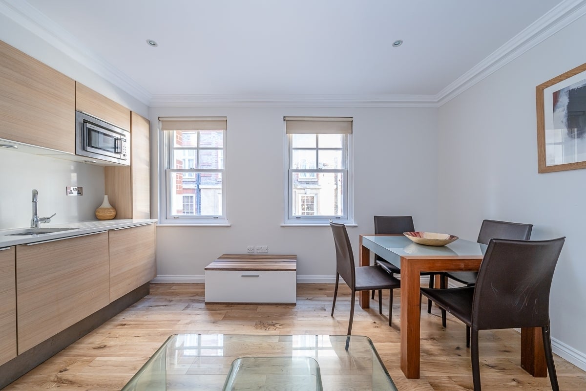 Flat Vincent Square in City of Westminster