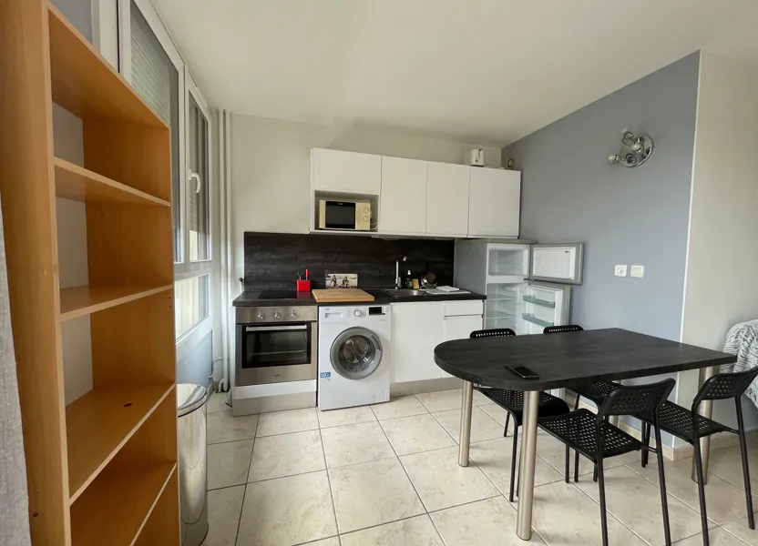 Flat Quai Étienne Rey in Vienne