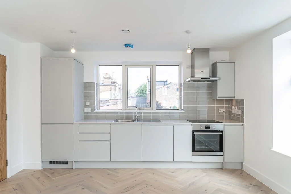 Flat Northcote Road in Greater London