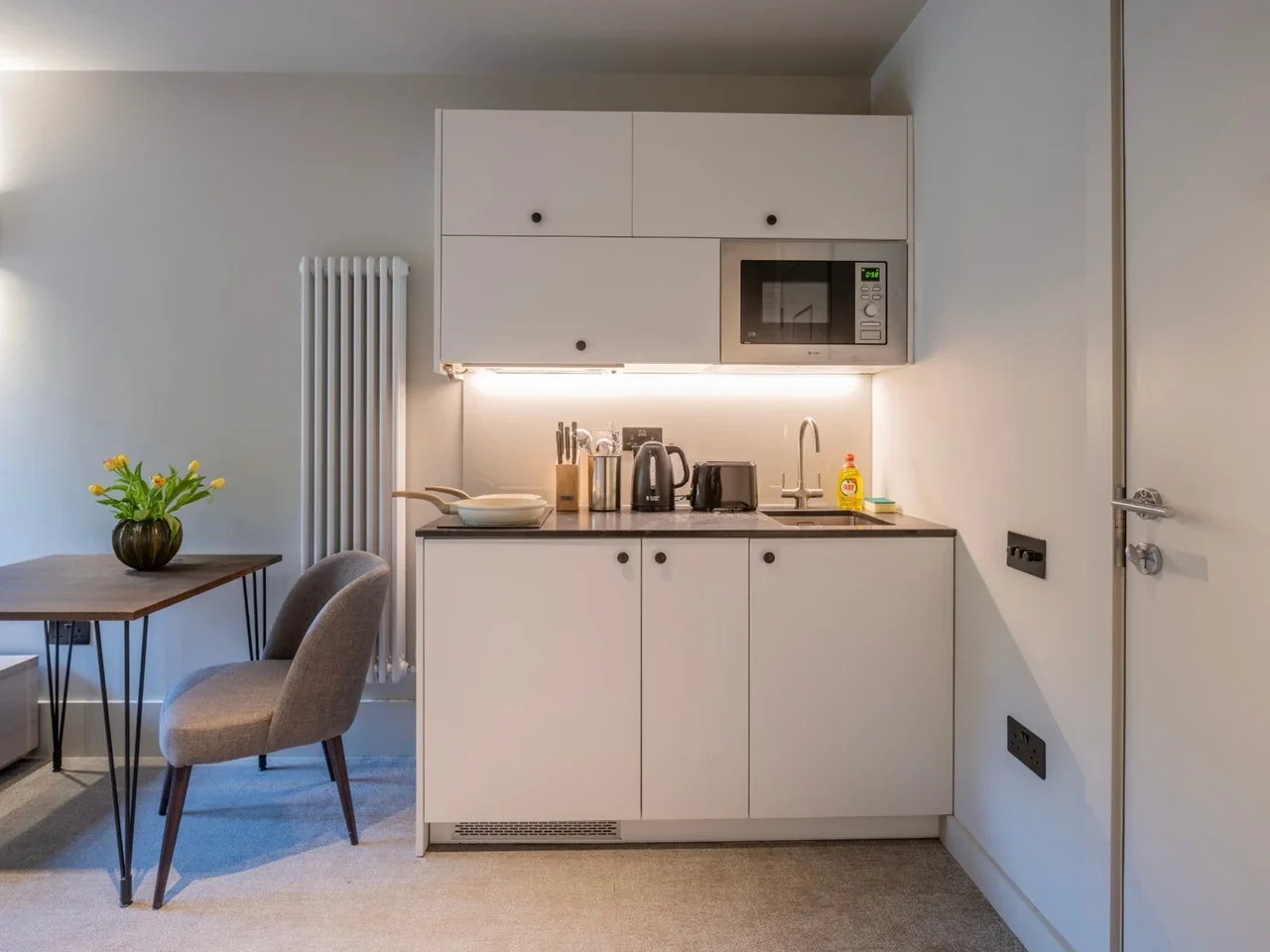 Flat Augustus Road in Greater London