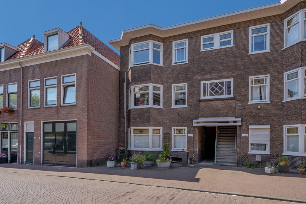 Huis Doelenstraat 104 in Delft