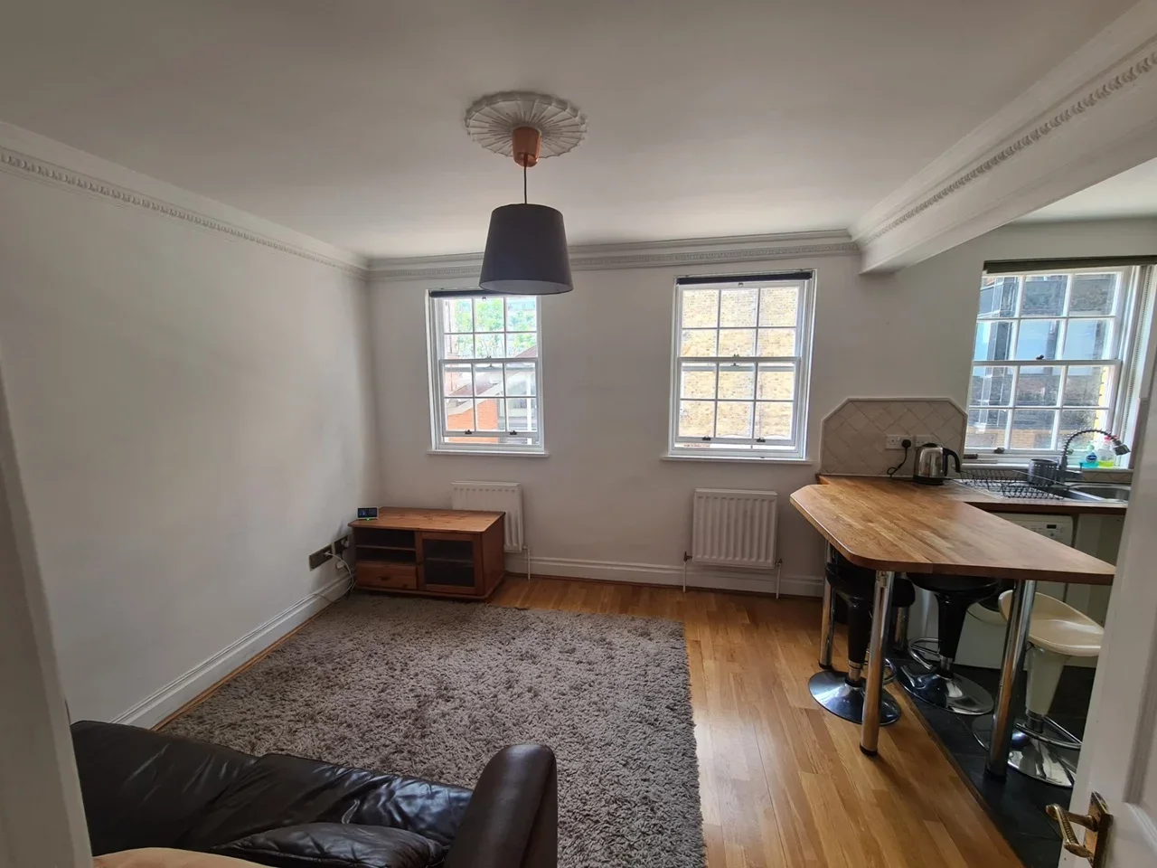 Flat Prince Regent Mews in Greater London