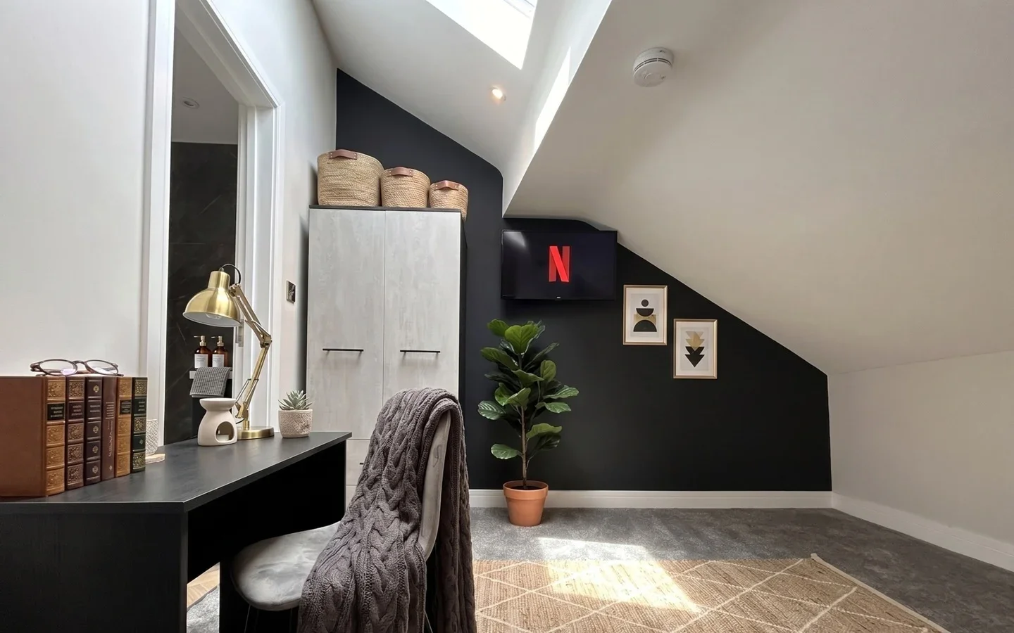 Room Delamere Street in Crewe