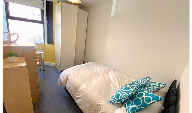 Flat Summerfield Street in Sheffield