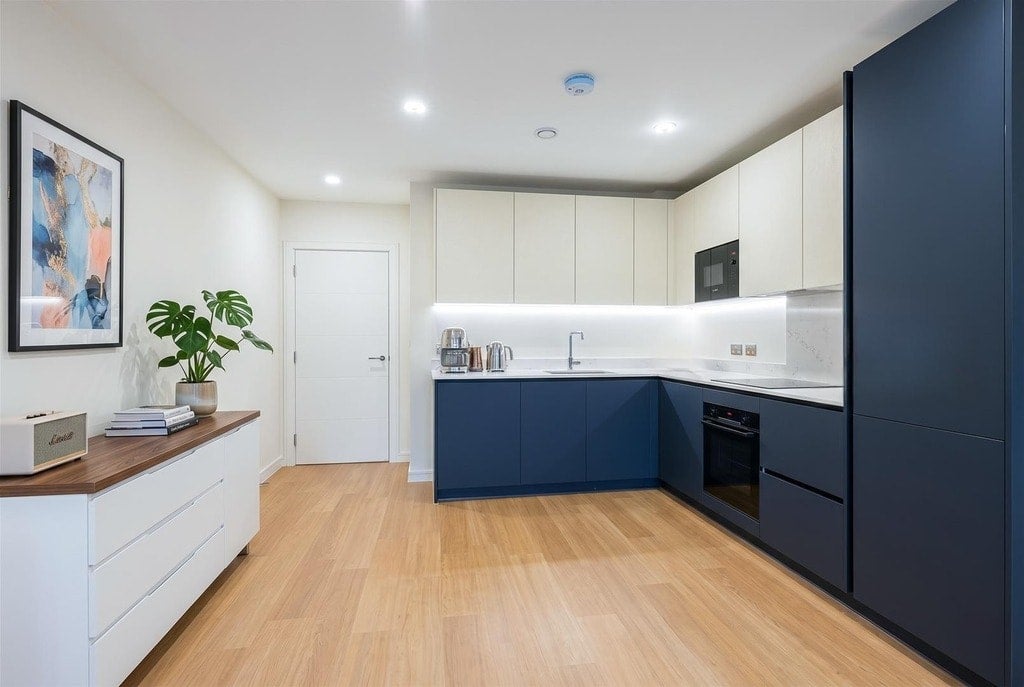 Flat Prospect Row in Greater London