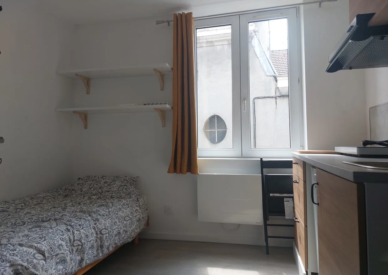 Room Rue Wédière in Valenciennes
