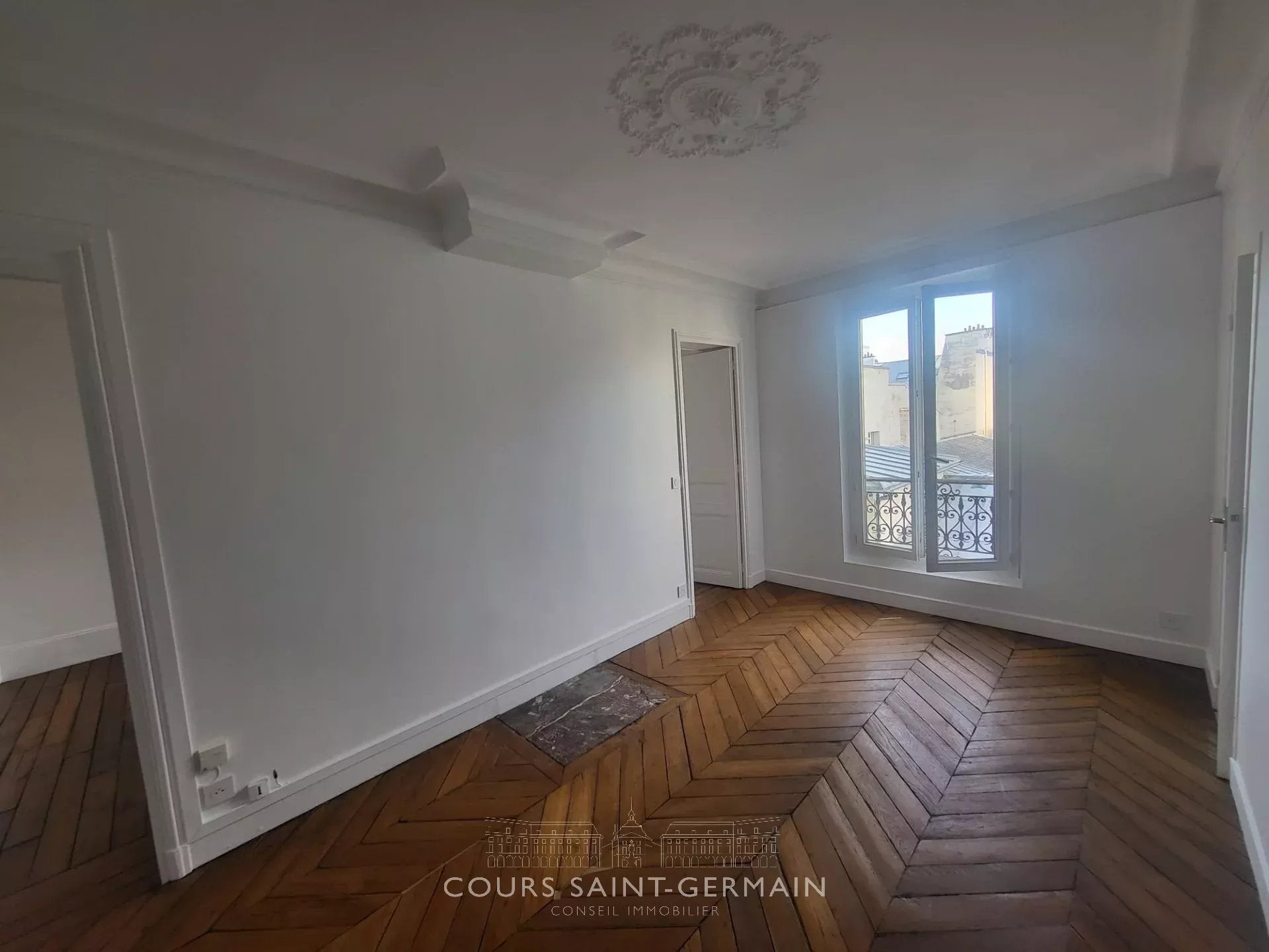 Appartement Cour de la Ferme Saint-Lazare à Paris