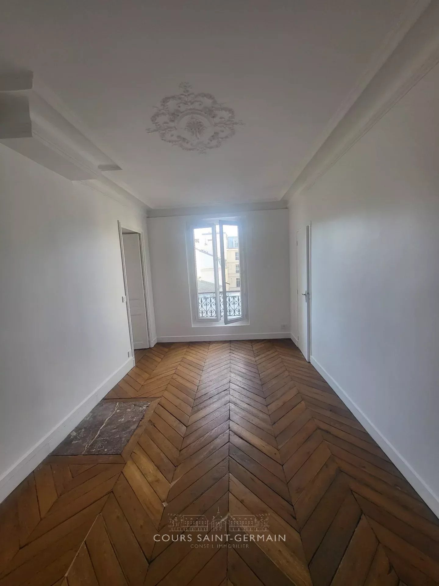 Appartement Cour de la Ferme Saint-Lazare à Paris