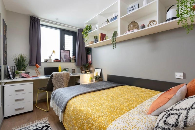 Room Solly Street in Sheffield