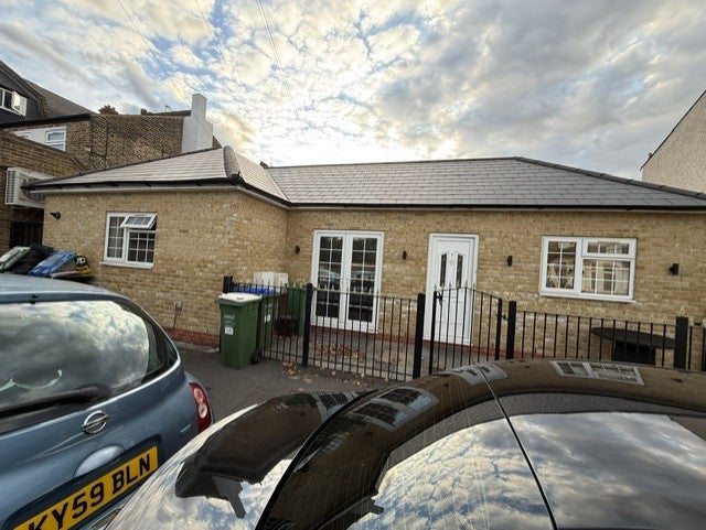 House South Gipsy Road in Greater London