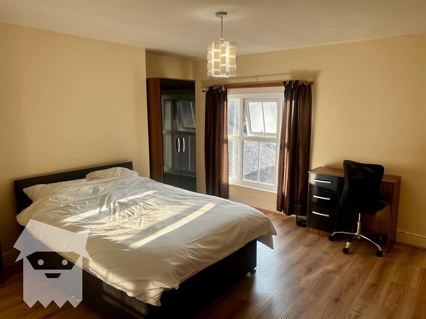 Room Ashleigh Road in Leicester