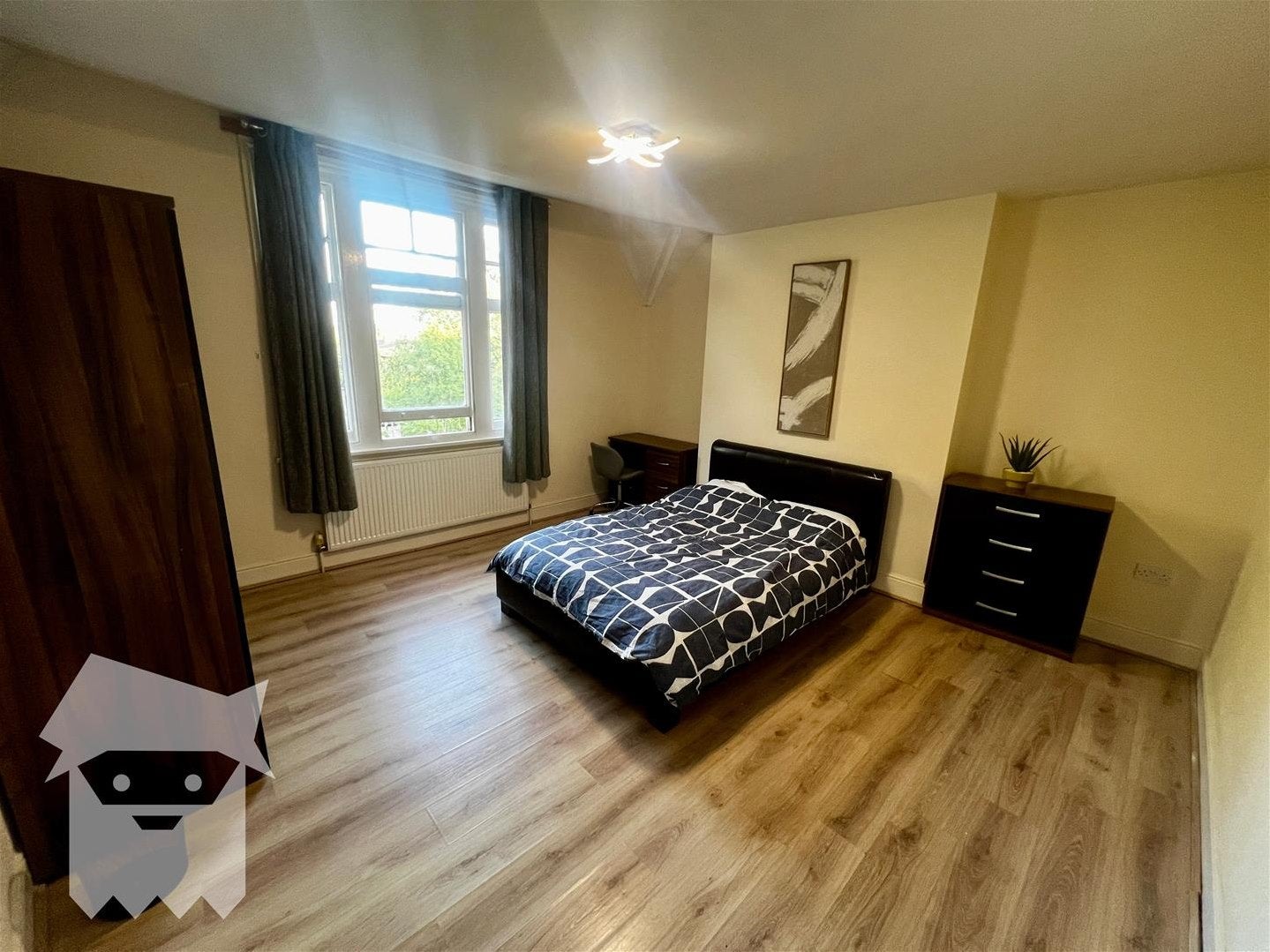 Room Ashleigh Road in Leicester
